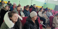 В Николаевском поселении обсудили инициативные проекты, проблемы школы и дорог до кладбищ - Знамя Труда